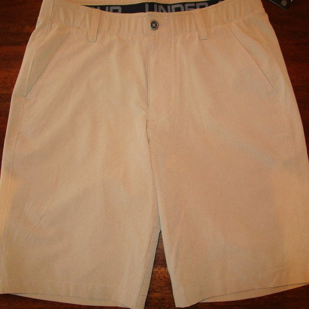 Mens NWT Under Armour shorts tan